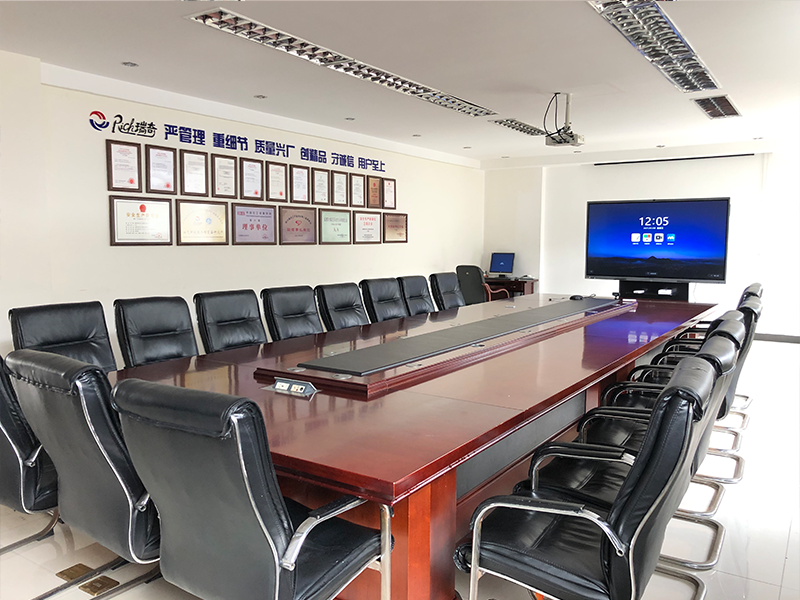成都瑞奇智造搭建MAXHUB，兼容多款午夜福利视频APP软件，连接上下游合作伙伴2