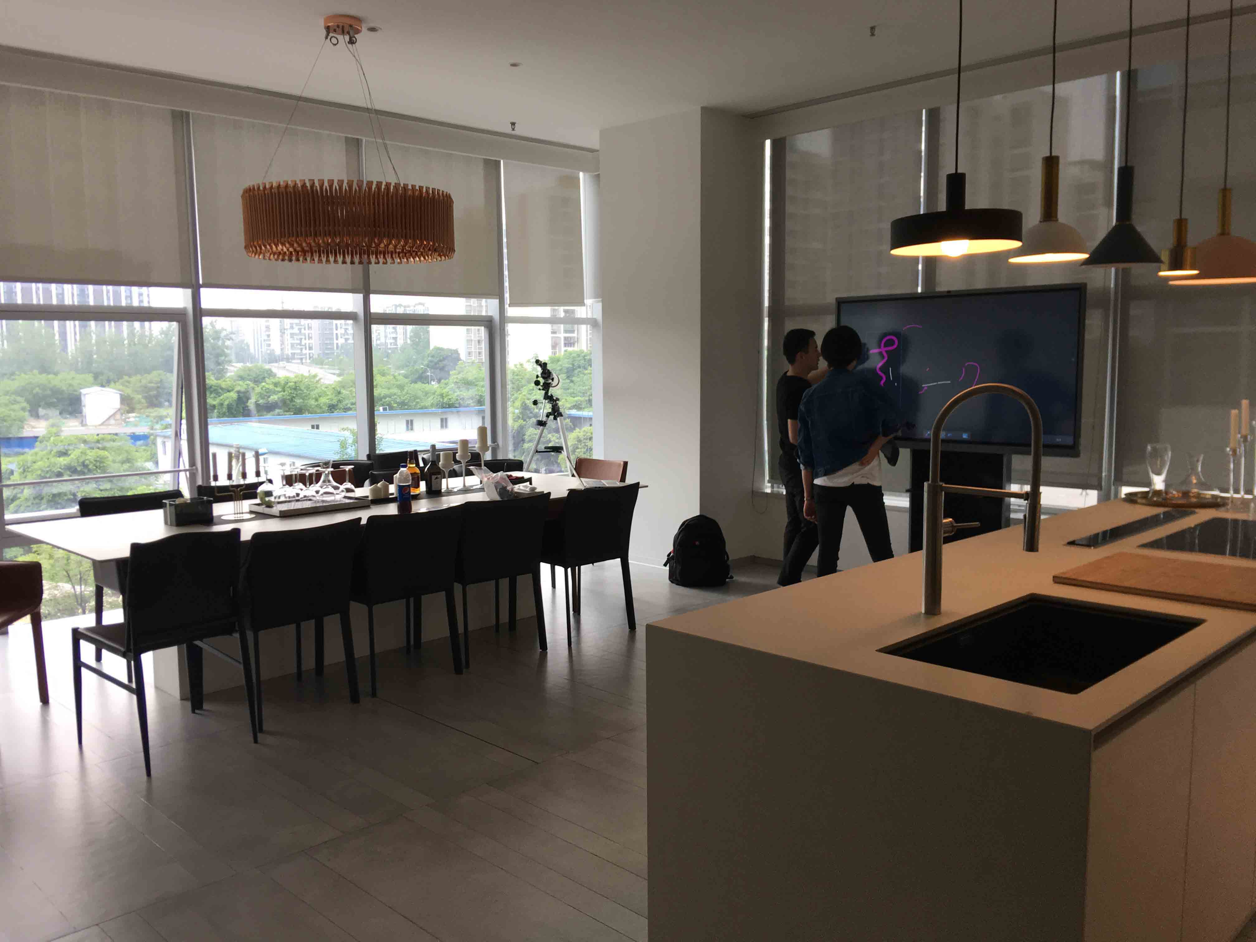 智能午夜视频APP污下载代替白板，成为会议讨论工具