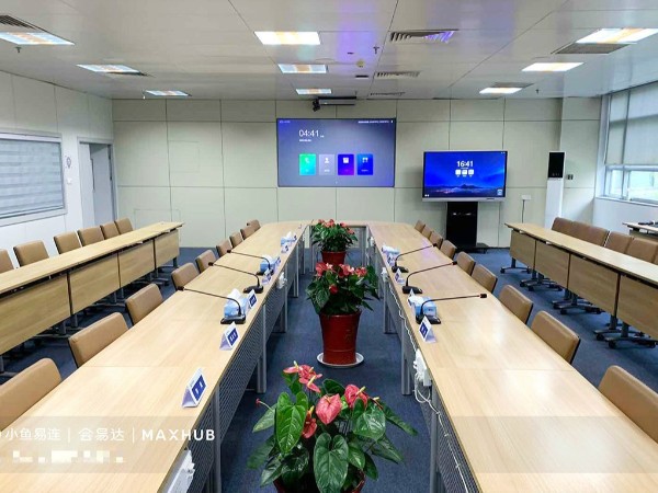智能会议室需要哪些设备？午夜免费视频APP智能办公提供智能会议室解决方案