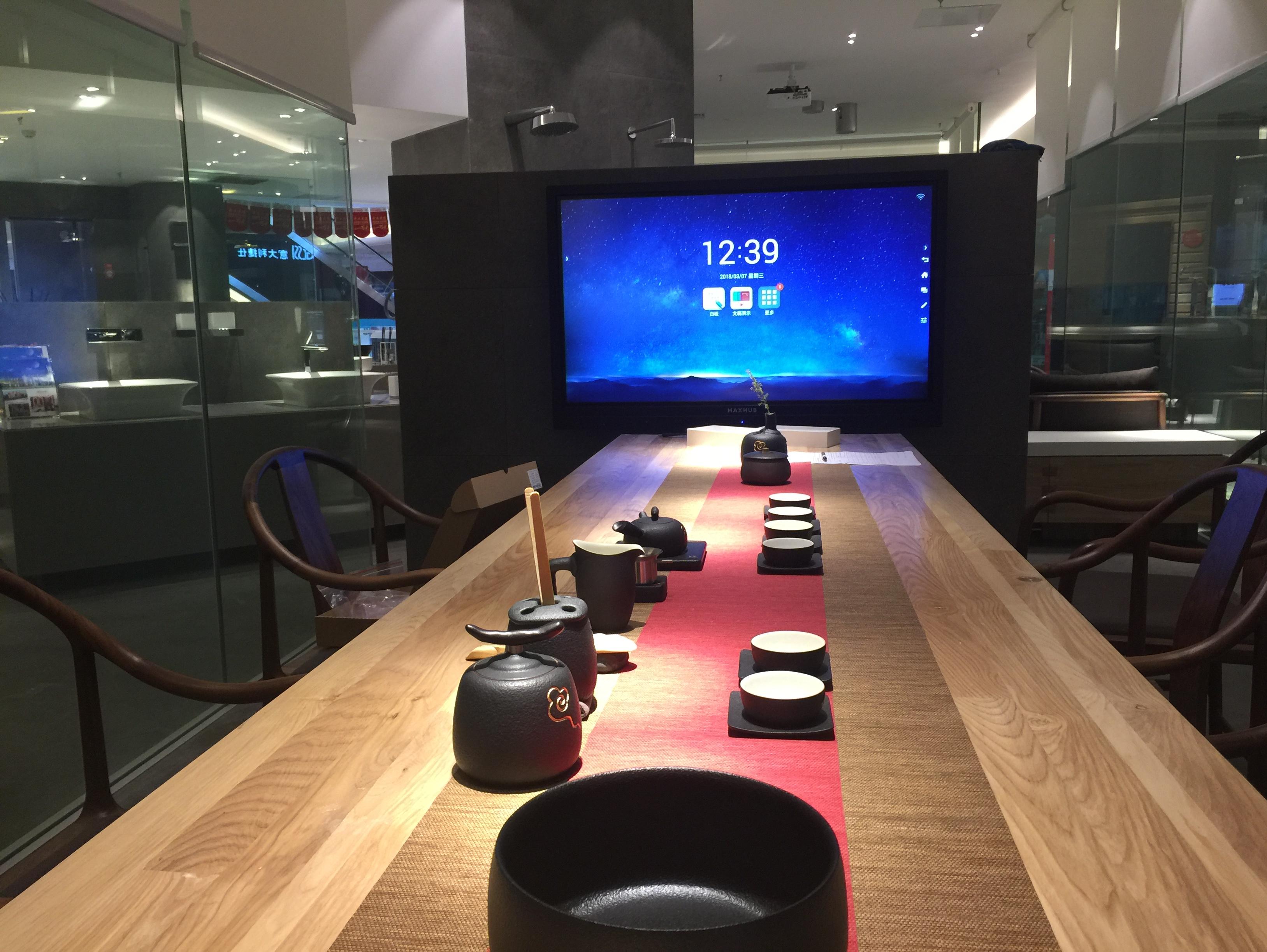 MAXHUB入驻某建筑公司，为客户带来超棒视觉体验