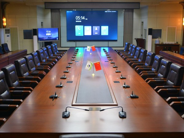 100人左右开午夜福利视频APP，腾讯会议和zoom哪个更好用？