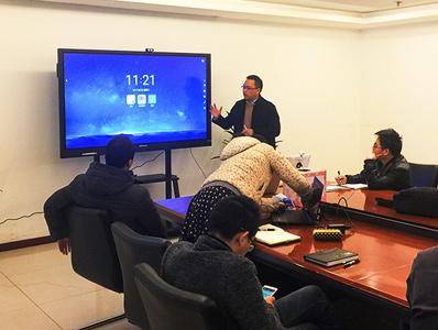 成都中亚通茂启用MAXHUB午夜视频APP污下载解决投影仪清晰问题
