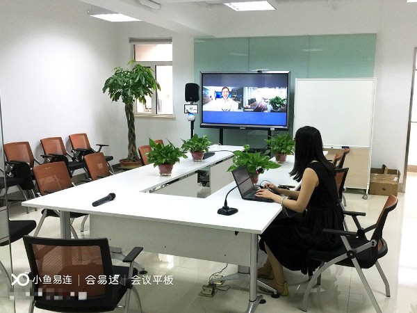 会易达小会议室音响设备解决方案，快速便捷部署使用