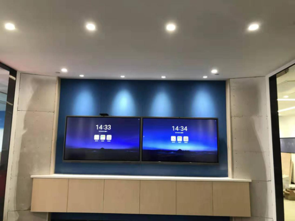 高科技设备助力安徽疾控中心创造中国速度，MAXHUB推动办公方式大变革